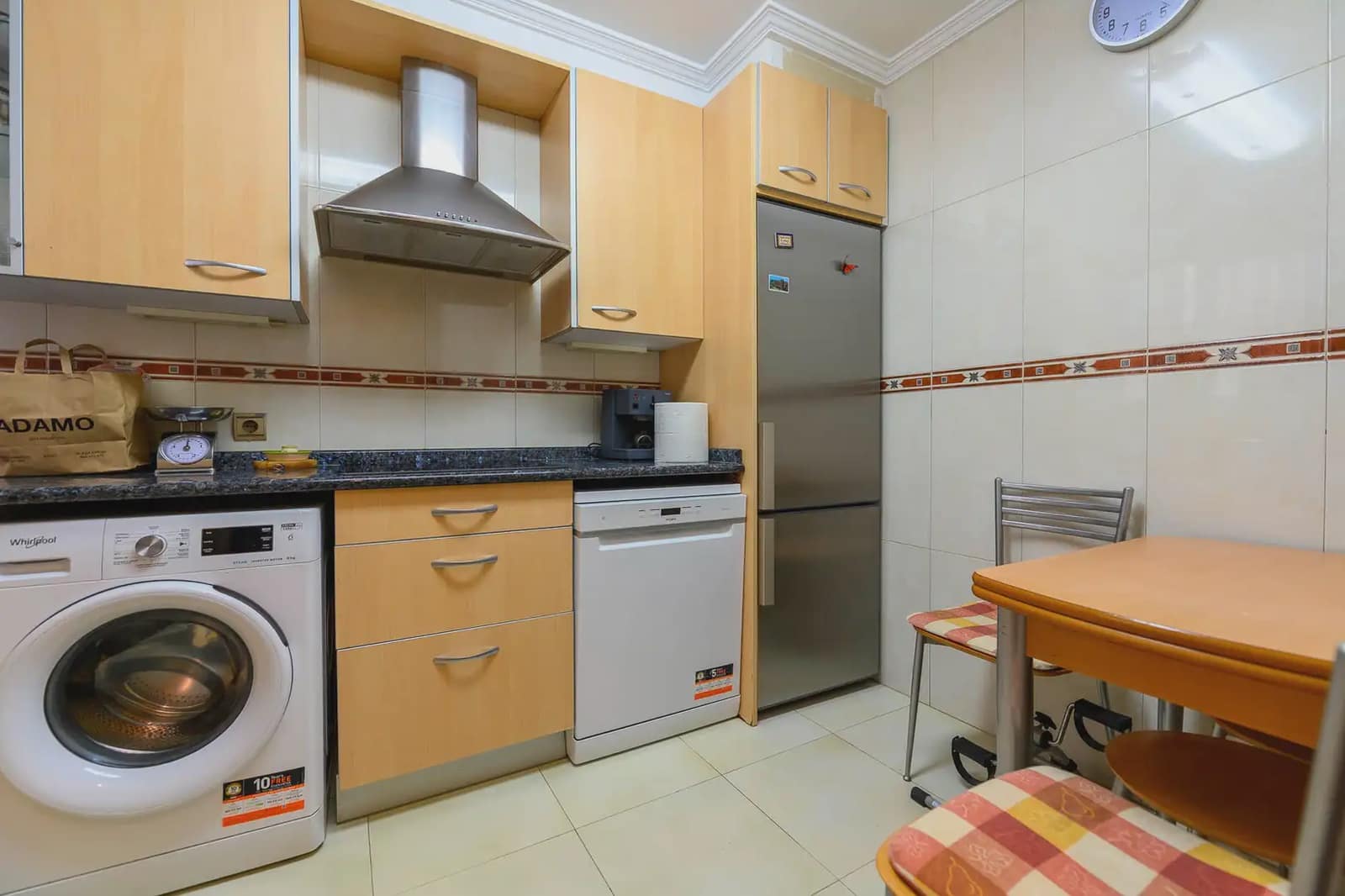 Piso de 2 habitaciones en Donostia-San Sebastián en venta - 512.002 € (Ref: 9989757)