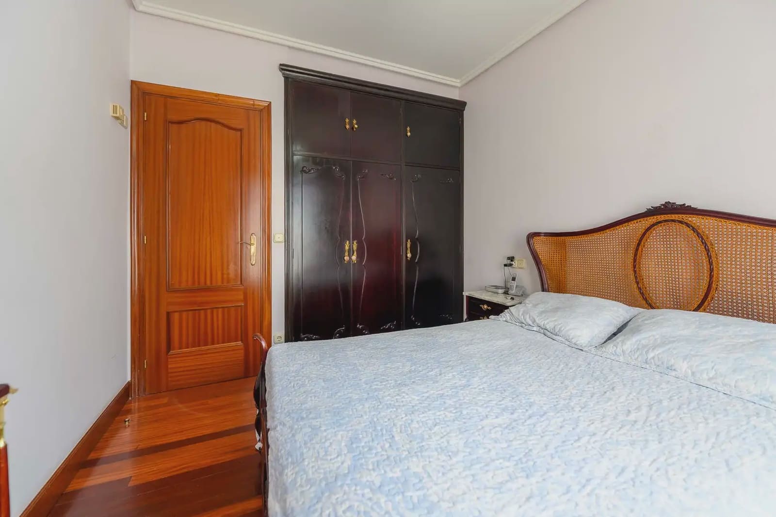 Piso de 2 habitaciones en Donostia-San Sebastián en venta - 512.002 € (Ref: 9989757)