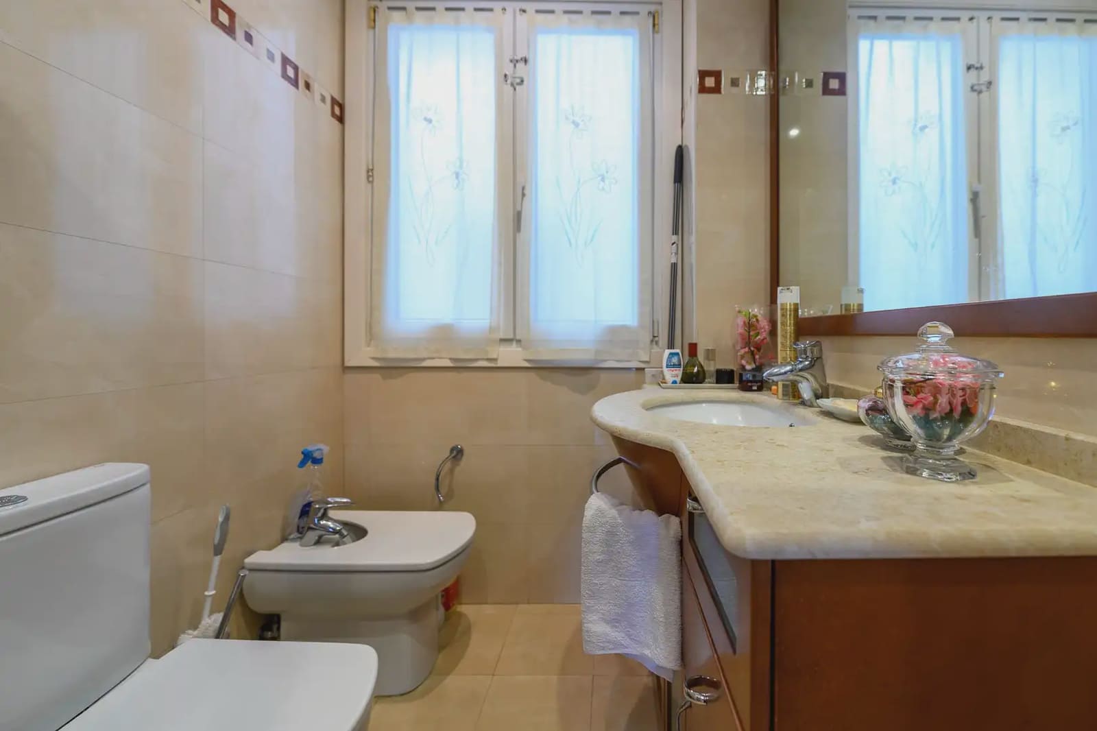 Piso de 2 habitaciones en Donostia-San Sebastián en venta - 512.002 € (Ref: 9989757)