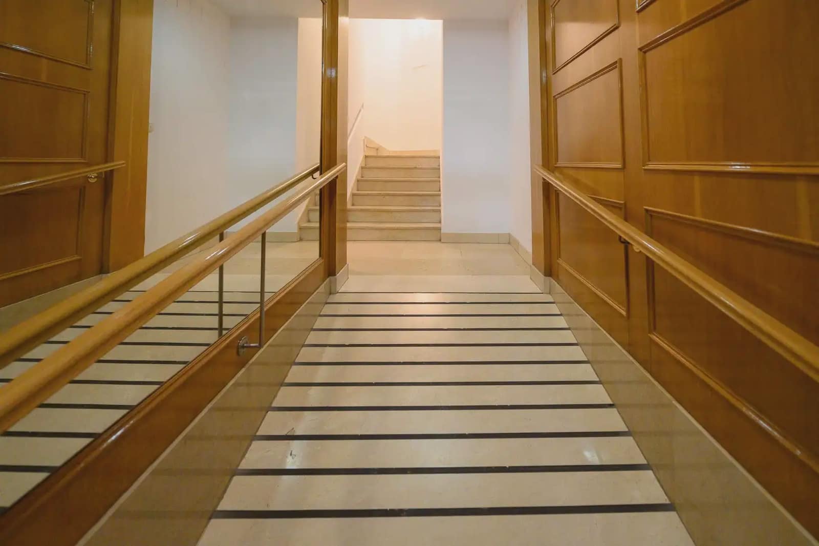 Piso de 2 habitaciones en Donostia-San Sebastián en venta - 512.002 € (Ref: 9989757)
