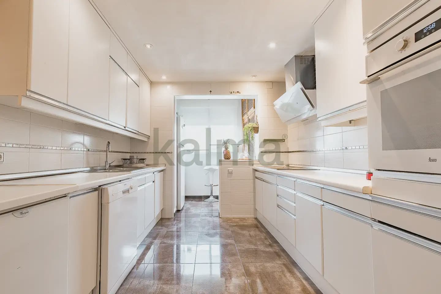 9 slaapkamer Huis te koop in Las Rozas de Madrid met zwembad garage - € 582.549 (Ref: 9991538)
