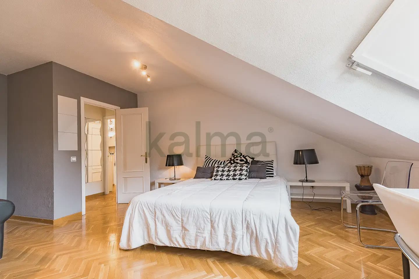 9 slaapkamer Huis te koop in Las Rozas de Madrid met zwembad garage - € 582.549 (Ref: 9991538)