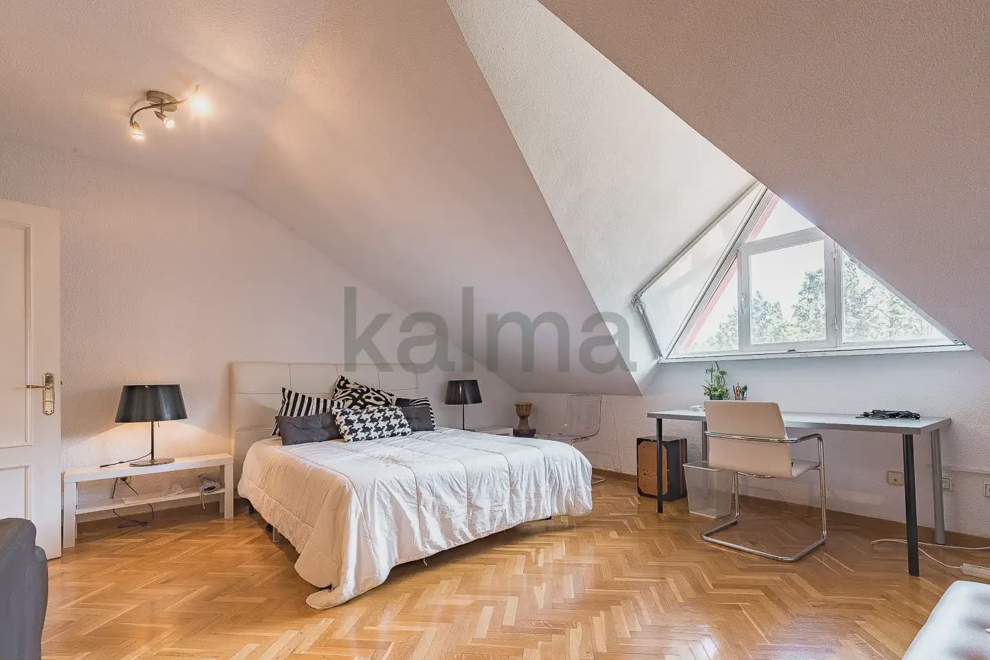 9 slaapkamer Huis te koop in Las Rozas de Madrid met zwembad garage - € 582.549 (Ref: 9991538)