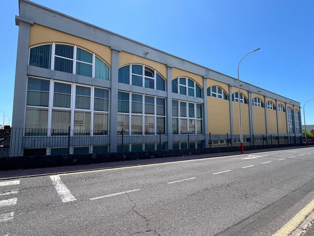 Commercial for sale in Las Chafiras (San Miguel), San Miguel de Abona with garage - € 6,500,000 (Ref: 10007742)