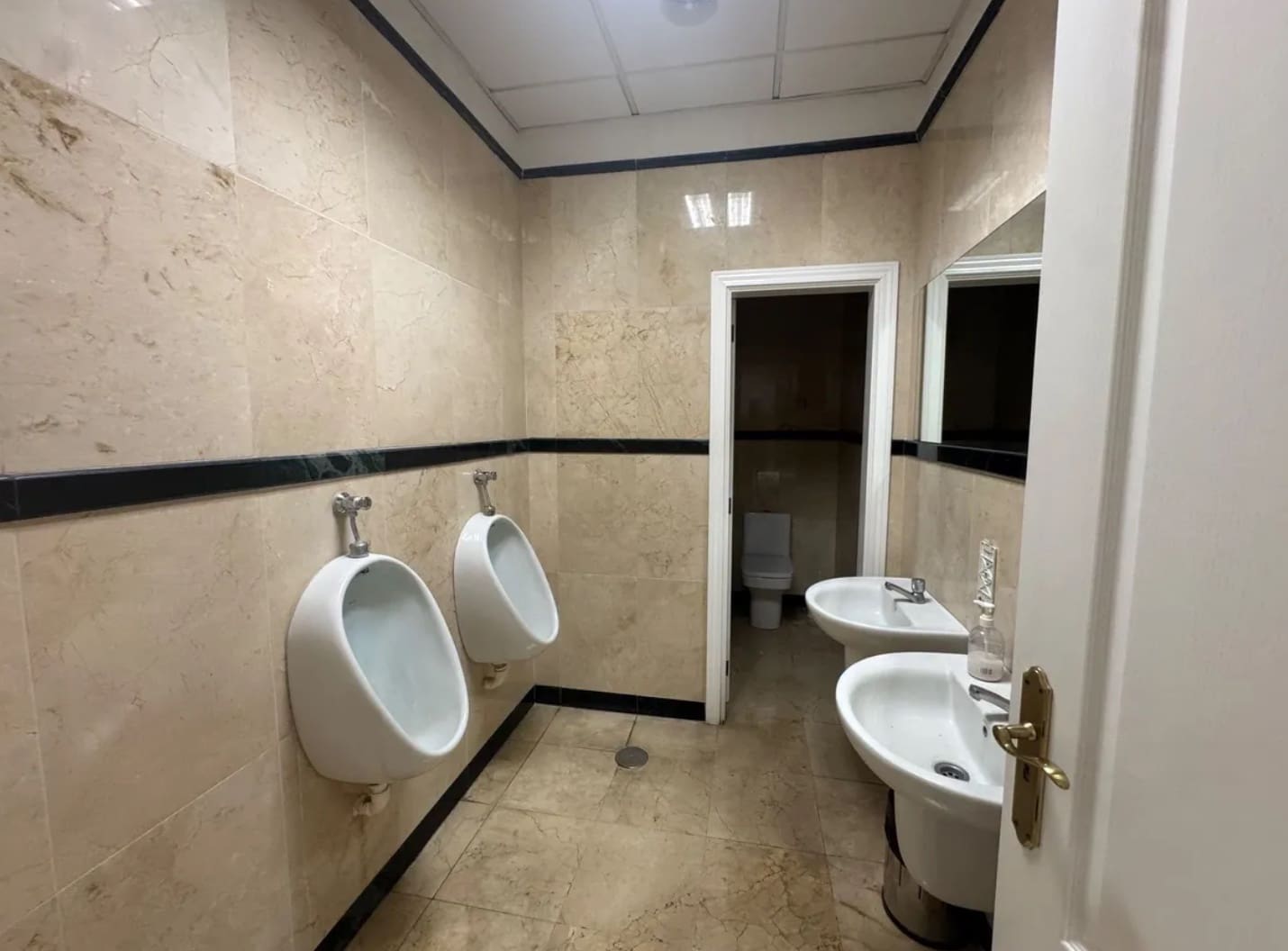 Gewerbe zu verkaufen in San Miguel de Abona mit Garage - 6.500.000 € (Ref: 10007742)