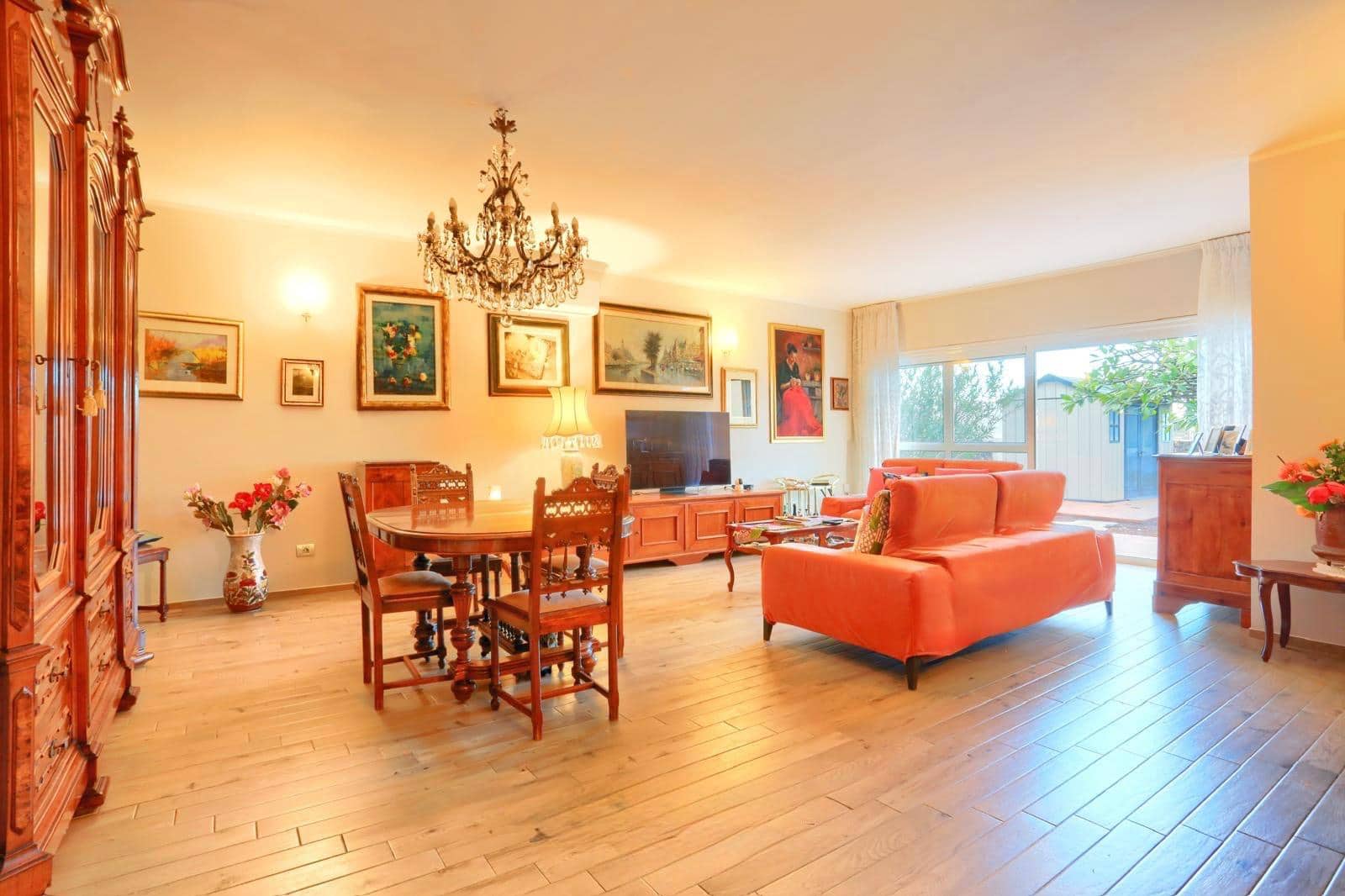 5 bedroom Villa for sale in Costa del Silencio with garage - € 530,000 (Ref: 9938803)