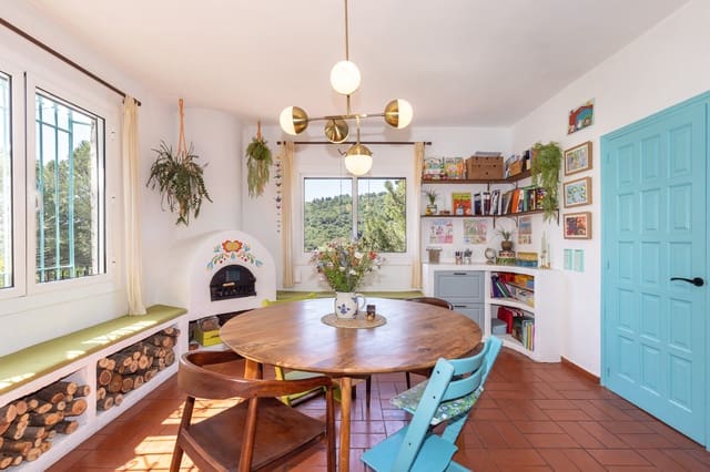 6 sovrum Finca/Hus på landet till salu i L'Albiol med pool - 799 000 € (Ref: 9877536)