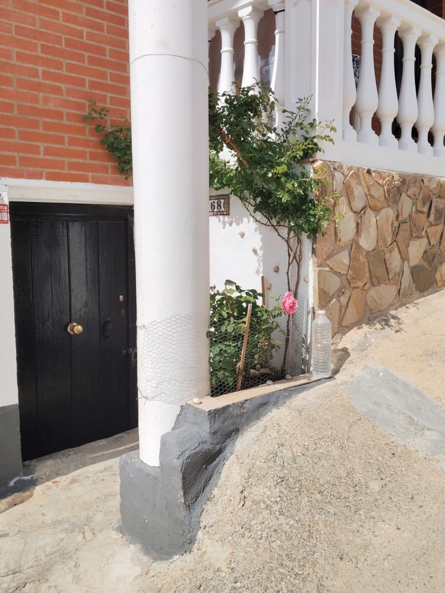 3 chambre Villa/Maison à vendre à Purullena avec garage - 175 000 € (Ref: 9877596)