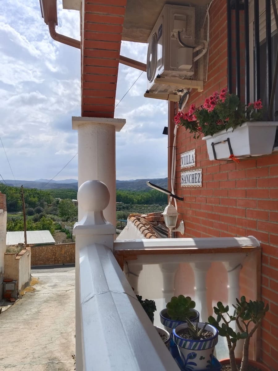 3 chambre Villa/Maison à vendre à Purullena avec garage - 175 000 € (Ref: 9877596)