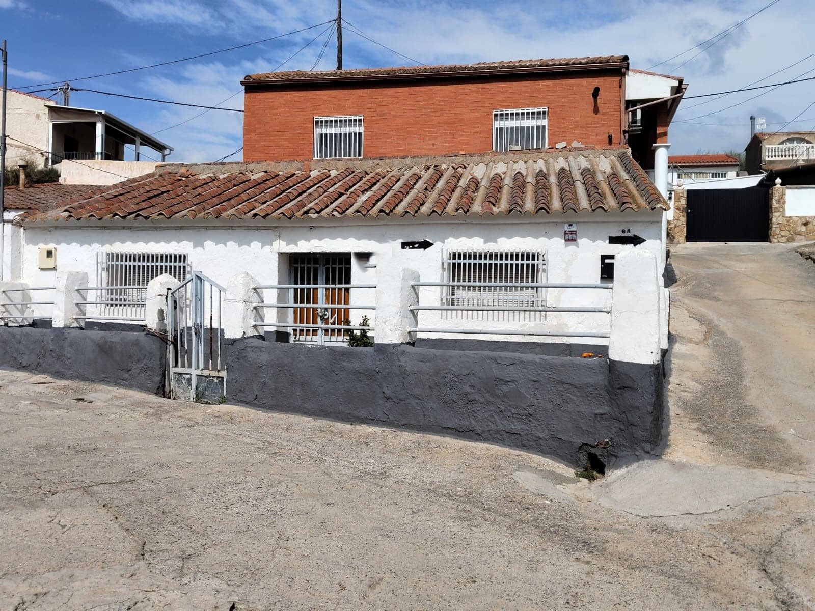 3 chambre Villa/Maison à vendre à Purullena avec garage - 175 000 € (Ref: 9877596)