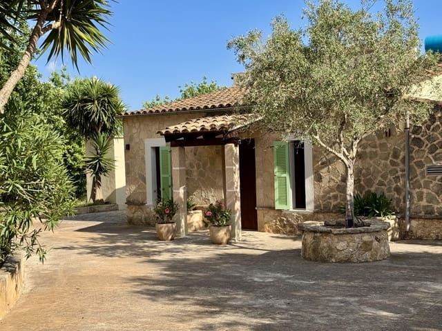 2 chambre Finca/Maison de Campagne à vendre à Manacor avec piscine garage - 939 000 € (Ref: 9883601)