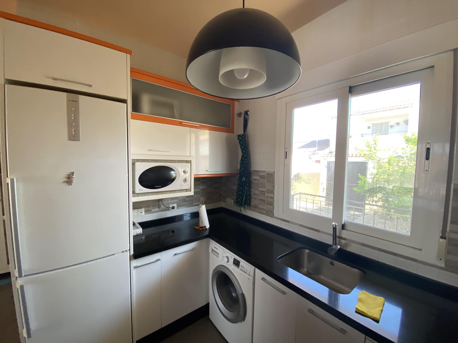2 bedroom Villa for sale in Saucedilla with garage - € 165,000 (Ref: 9879849)