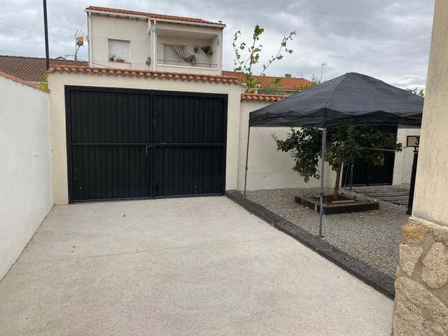 2 sovrum Villa till salu i Saucedilla med garage - 155 000 € (Ref: 9879849)