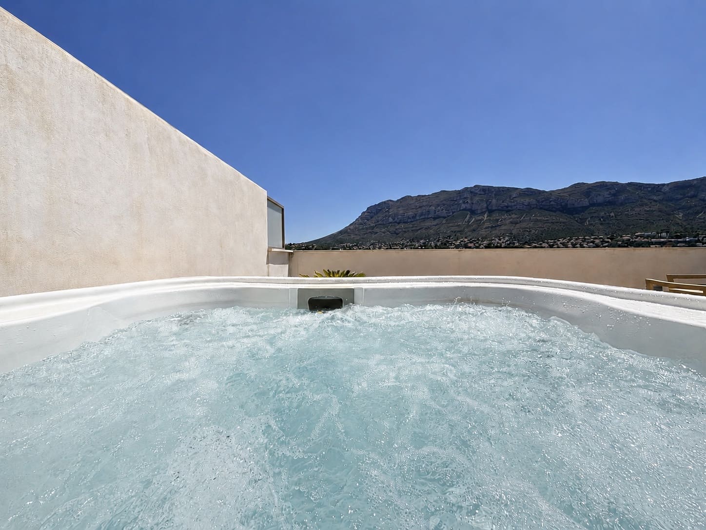 Ático de 3 habitaciones en Dénia en venta con piscina garaje - 570.000 € (Ref: 10011063)
