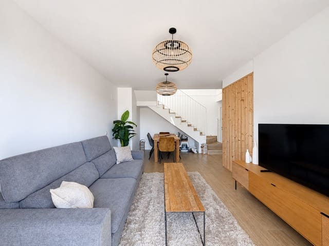 3 bedroom Penthouse for sale in Dénia with pool garage - € 570,000 (Ref: 10011063)