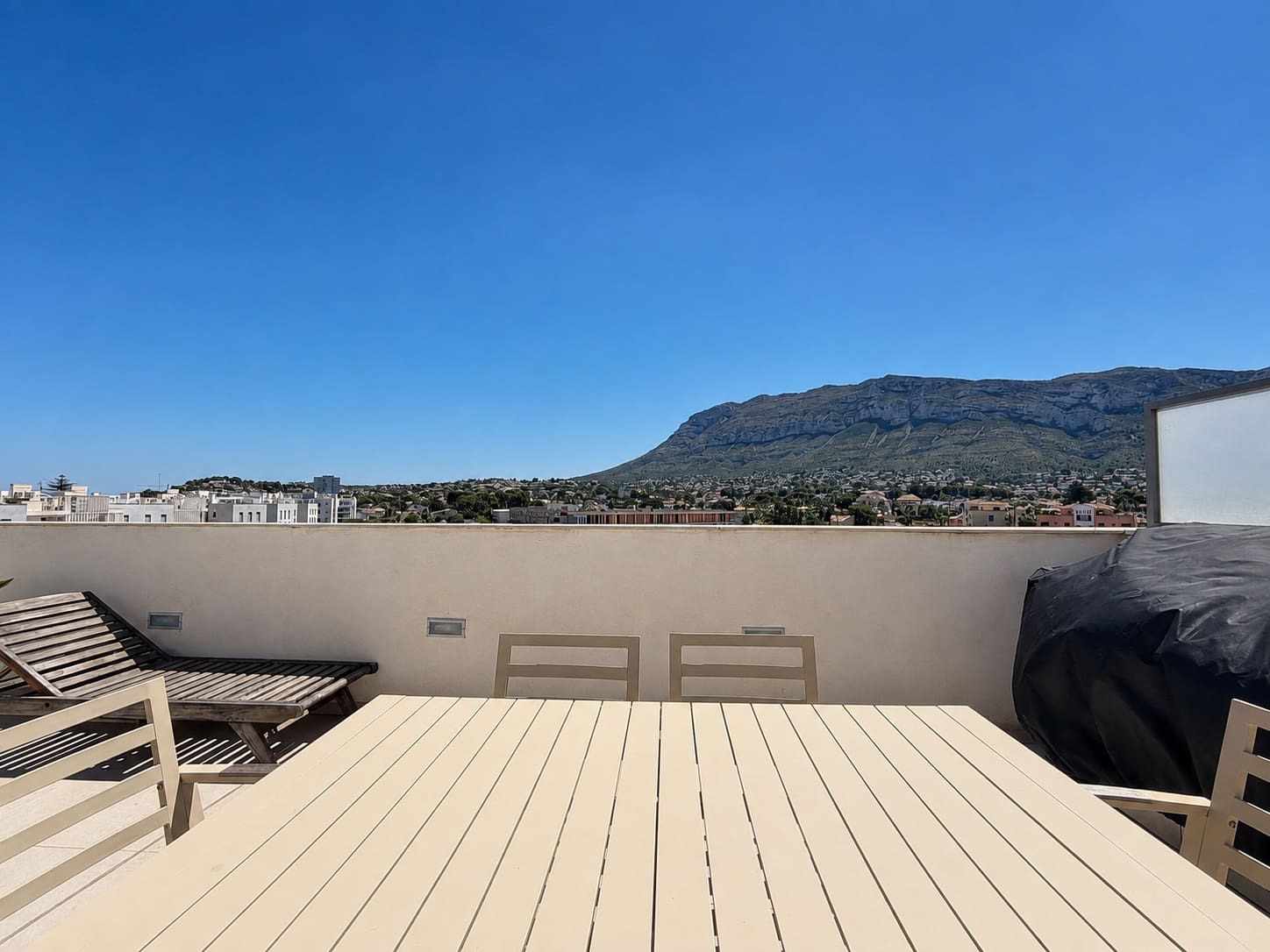Ático de 3 habitaciones en Dénia en venta con piscina garaje - 570.000 € (Ref: 10011063)