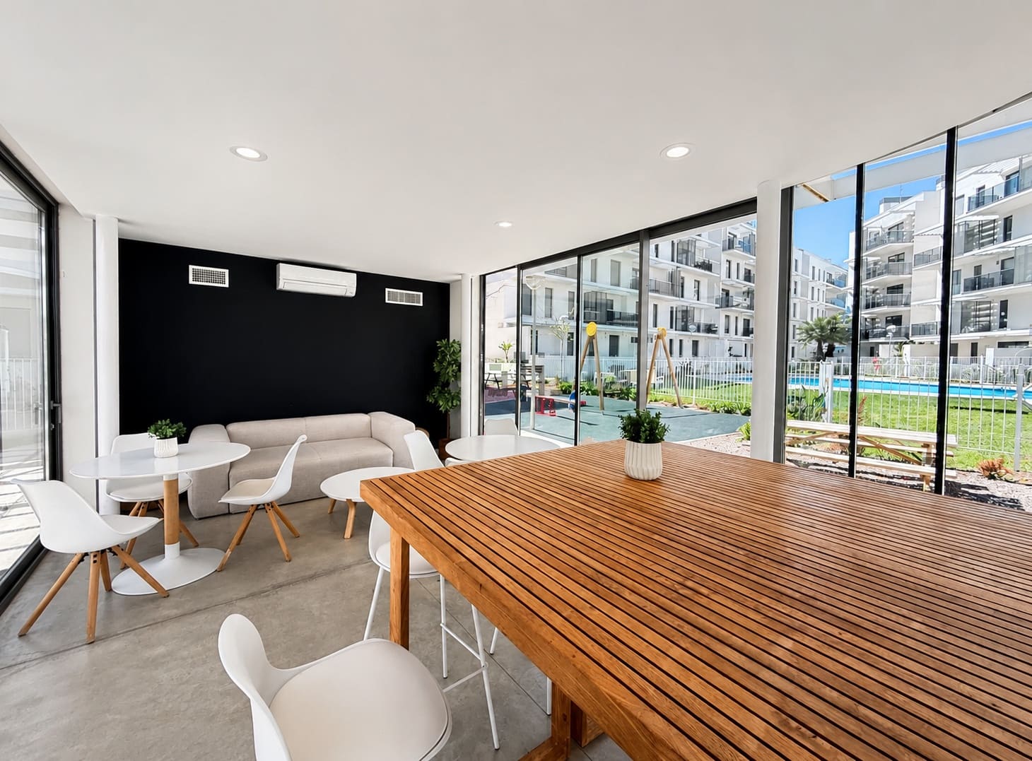Ático de 3 habitaciones en Dénia en venta con piscina garaje - 570.000 € (Ref: 10011063)