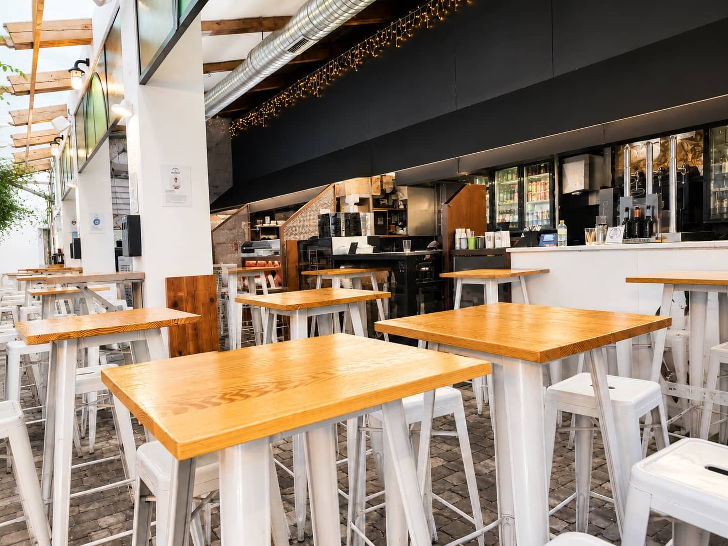 Commercial for rent in Denia - € 1,800 (Ref: 10033481)