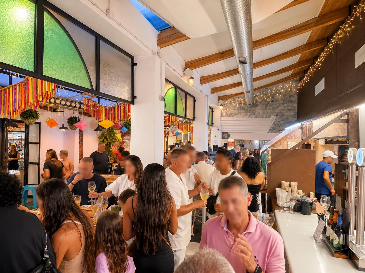 Commercial for rent in Denia - € 1,800 (Ref: 10033481)