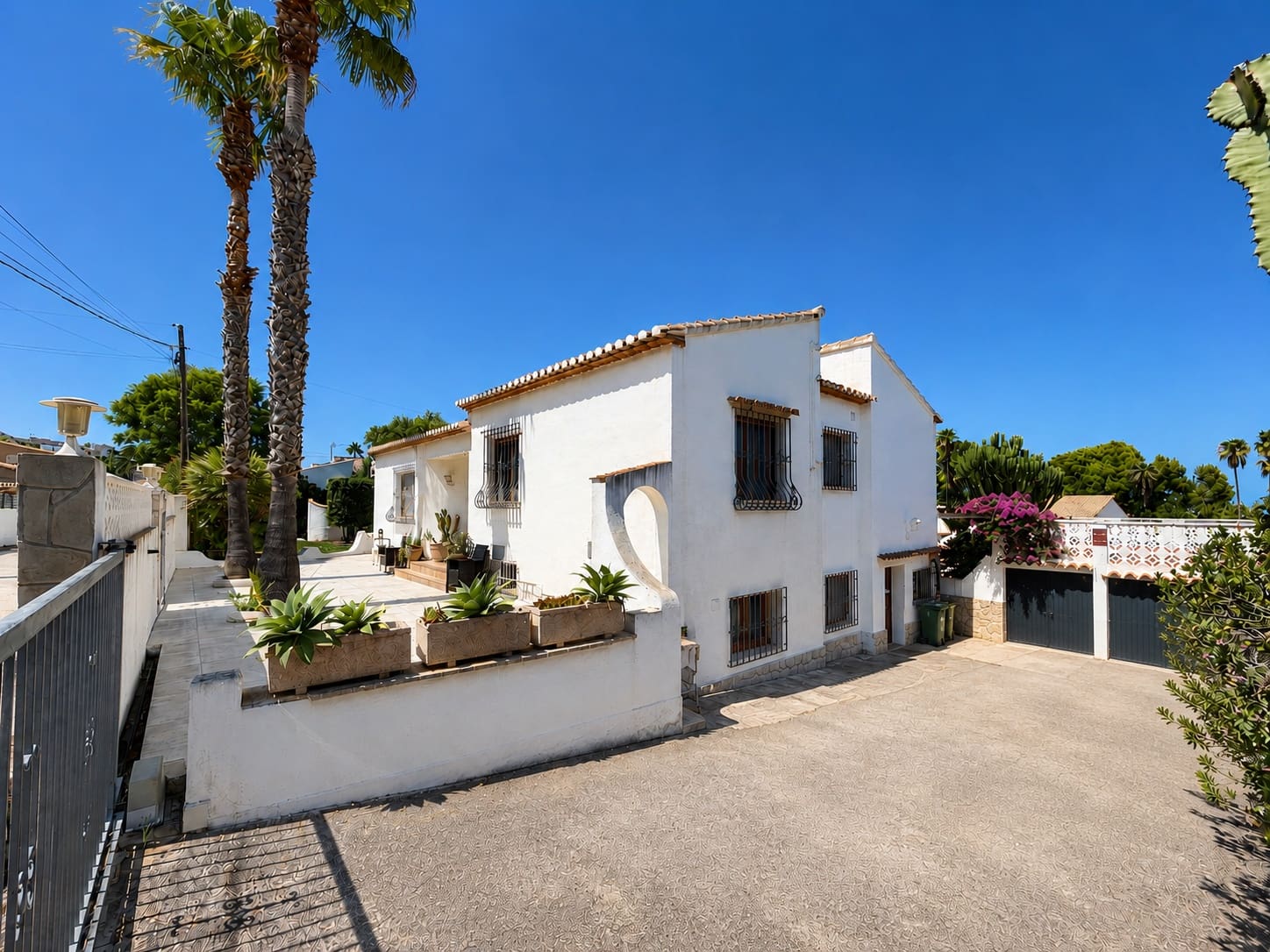 4 Zimmer Villa zu verkaufen in Denia mit Pool Garage - 850.000 € (Ref: 10042530)