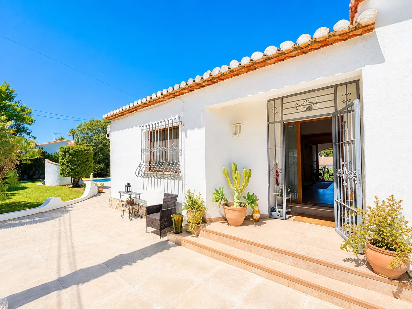 4 Zimmer Villa zu verkaufen in Denia mit Pool Garage - 850.000 € (Ref: 10042530)