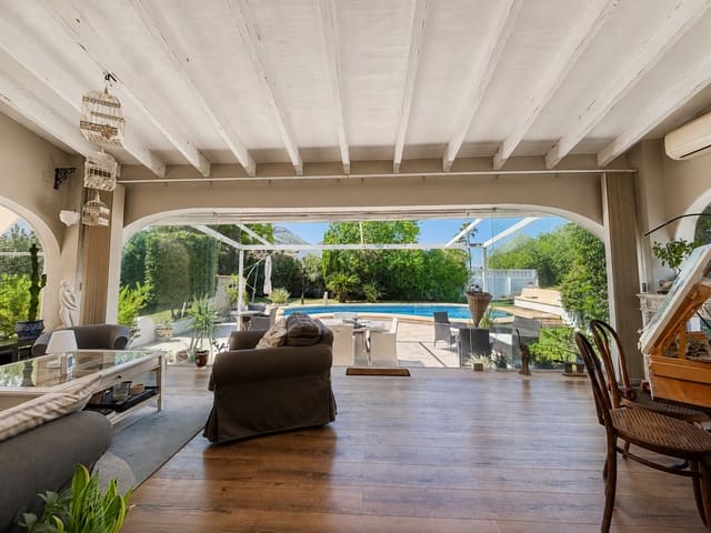4 camera da letto Villa in vendita in Dénia con piscina garage - 795.000 € (Rif: 10042530)