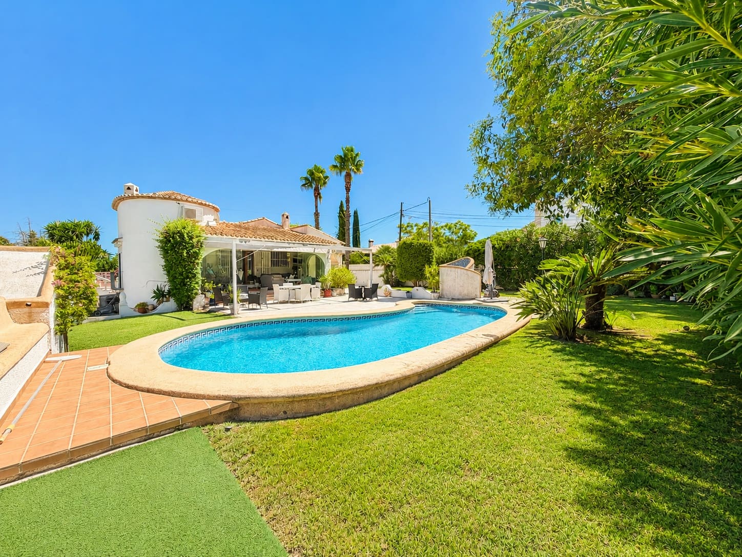 4 Zimmer Villa zu verkaufen in Denia mit Pool Garage - 850.000 € (Ref: 10042530)