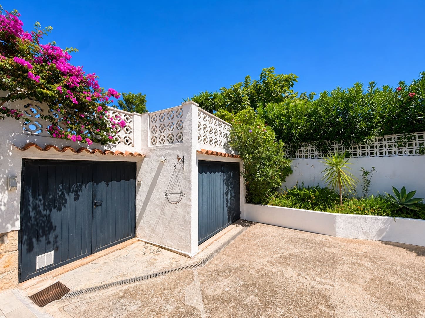 4 Zimmer Villa zu verkaufen in Denia mit Pool Garage - 850.000 € (Ref: 10042530)