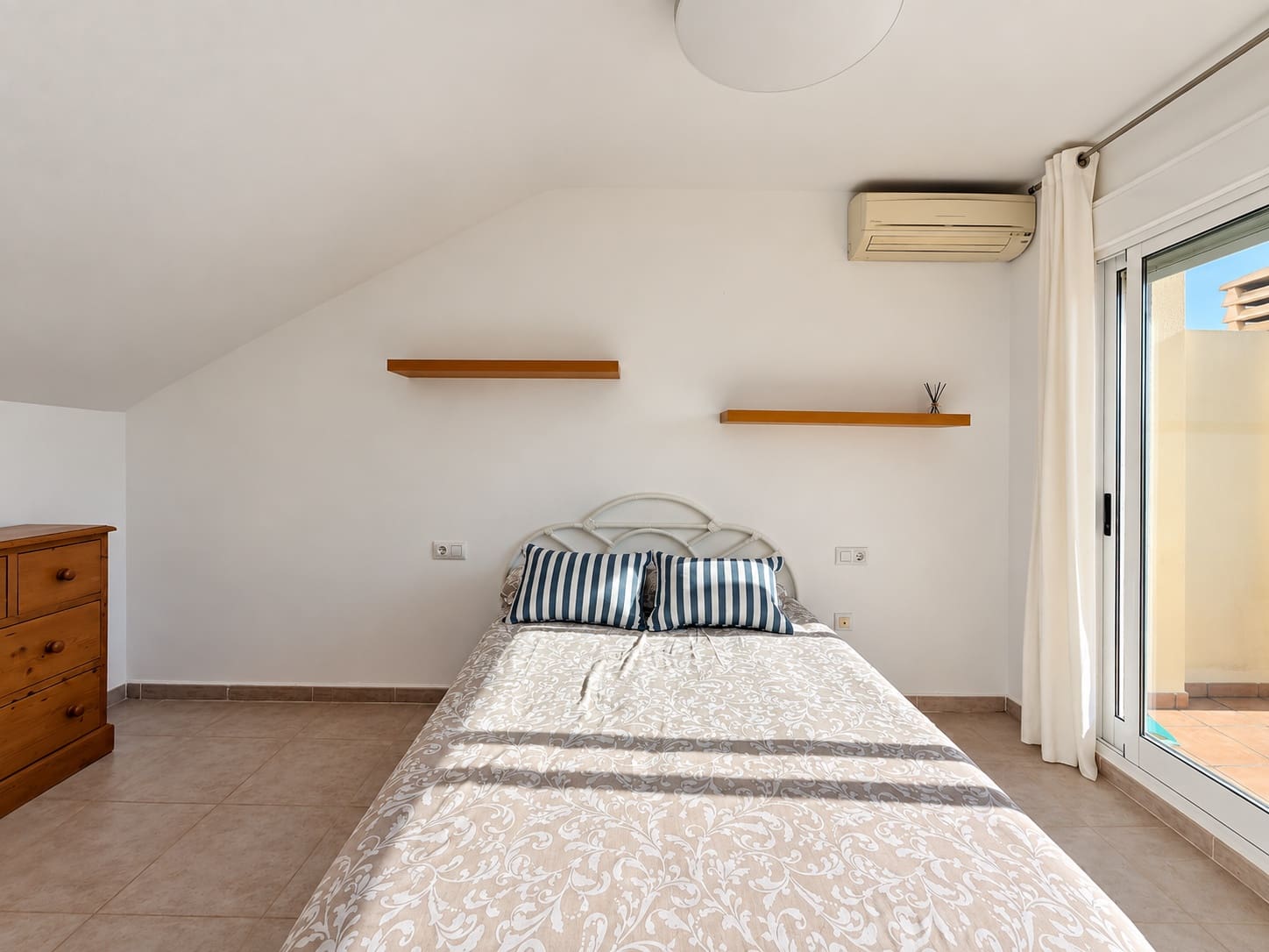 2 Zimmer Penthouse zu verkaufen in Denia mit Pool Garage - 380.000 € (Ref: 10118811)