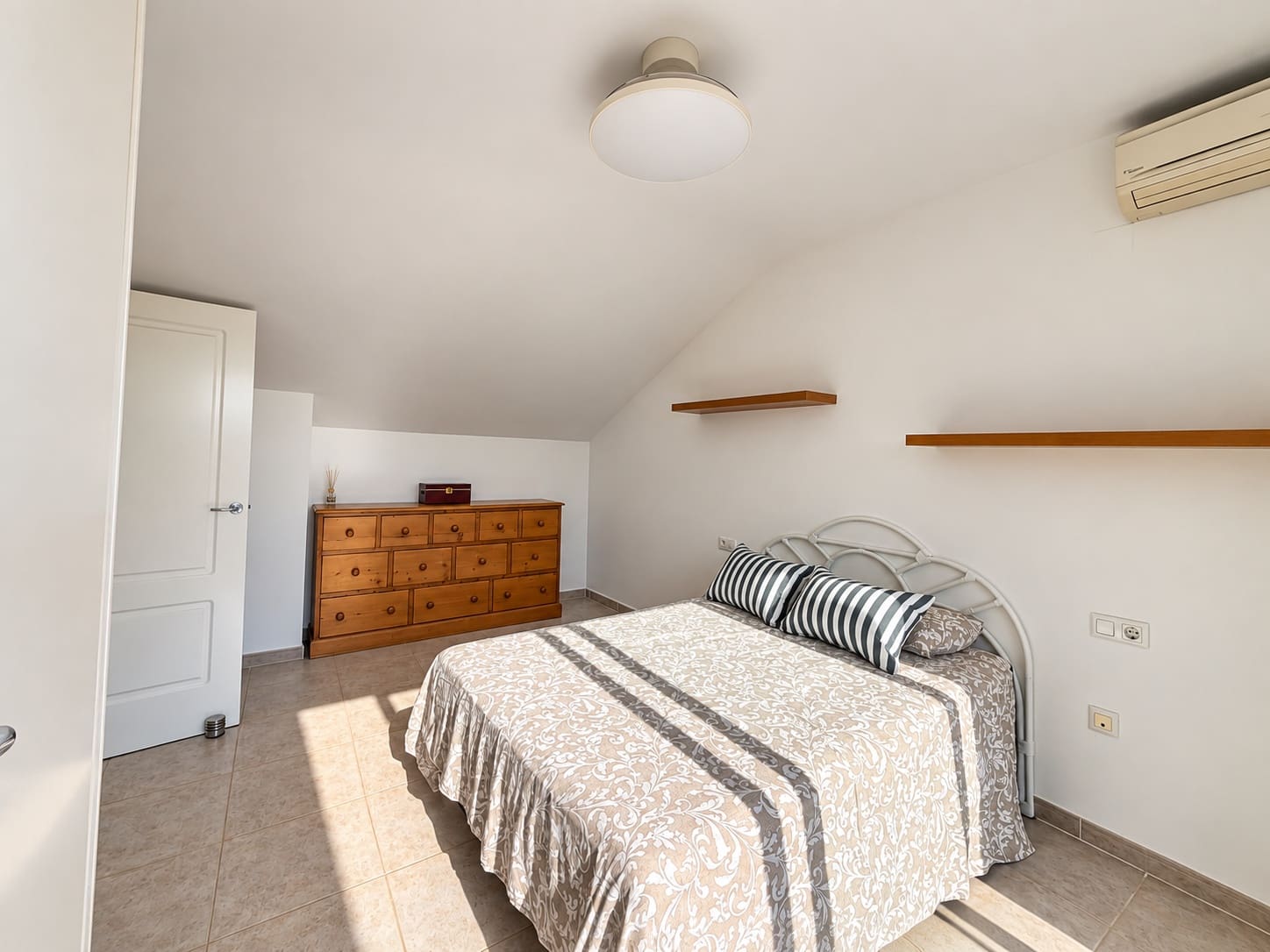 2 Zimmer Penthouse zu verkaufen in Denia mit Pool Garage - 380.000 € (Ref: 10118811)