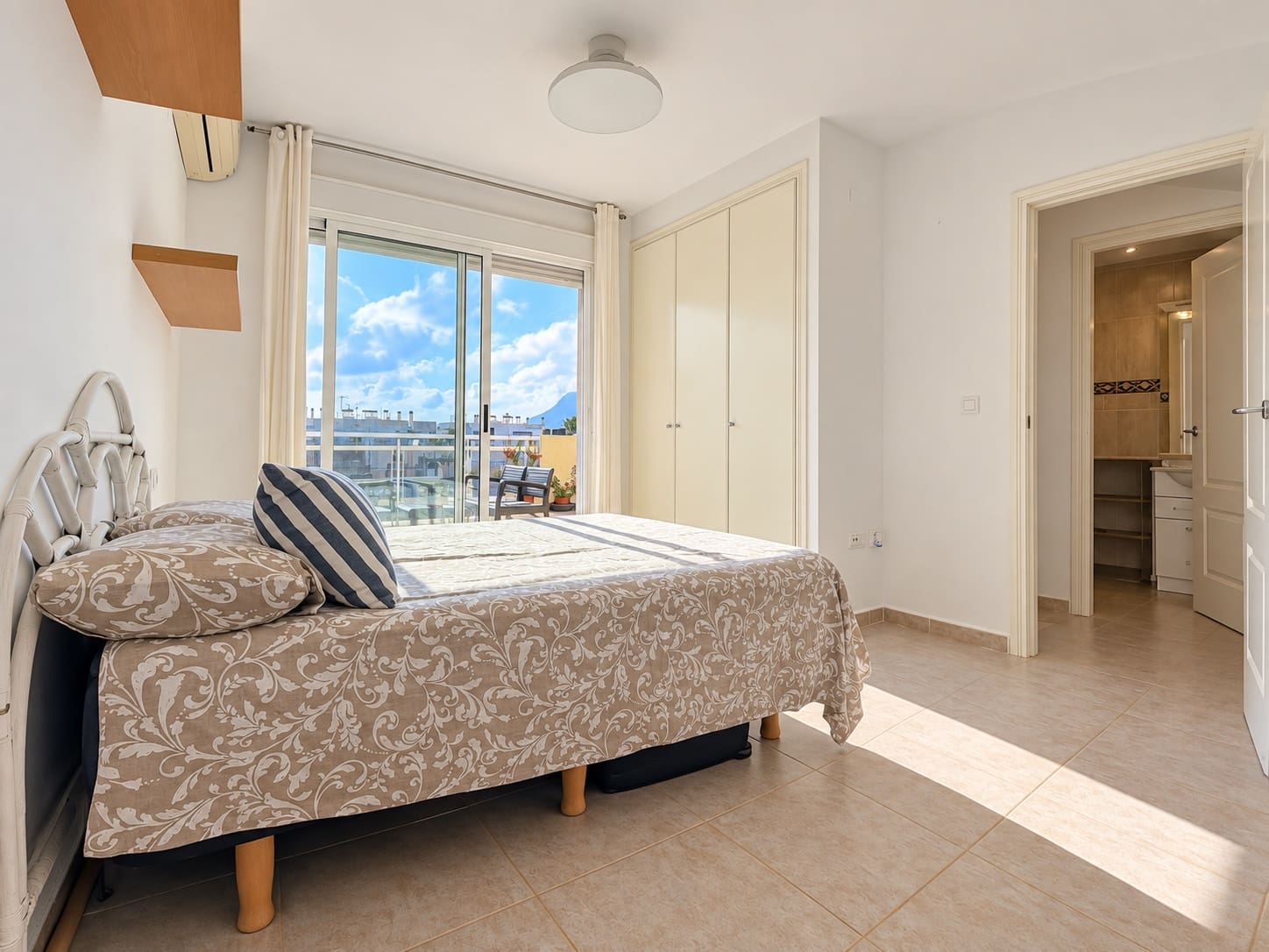 2 Zimmer Penthouse zu verkaufen in Denia mit Pool Garage - 380.000 € (Ref: 10118811)
