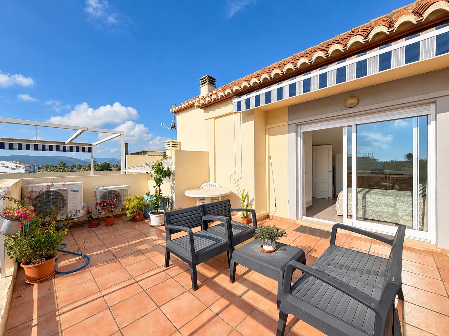 2 Zimmer Penthouse zu verkaufen in Denia mit Pool Garage - 380.000 € (Ref: 10118811)