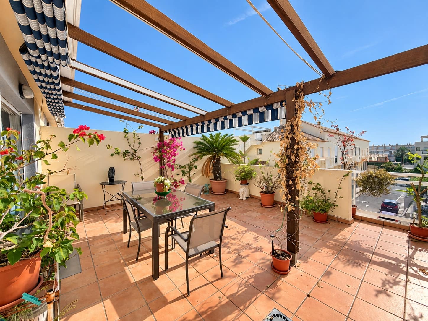 2 Zimmer Penthouse zu verkaufen in Denia mit Pool Garage - 380.000 € (Ref: 10118811)