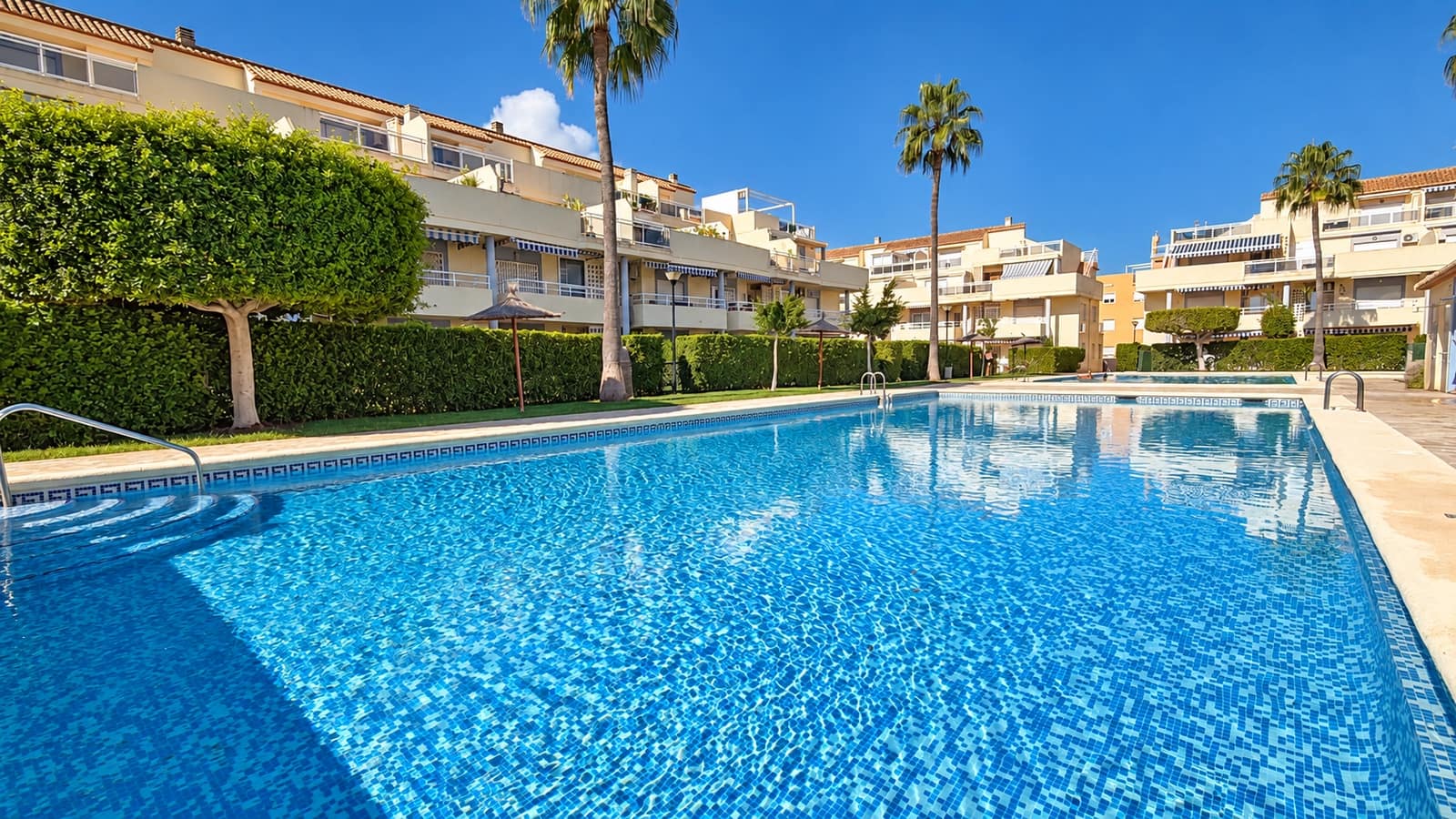 2 Zimmer Penthouse zu verkaufen in Denia mit Pool Garage - 380.000 € (Ref: 10118811)