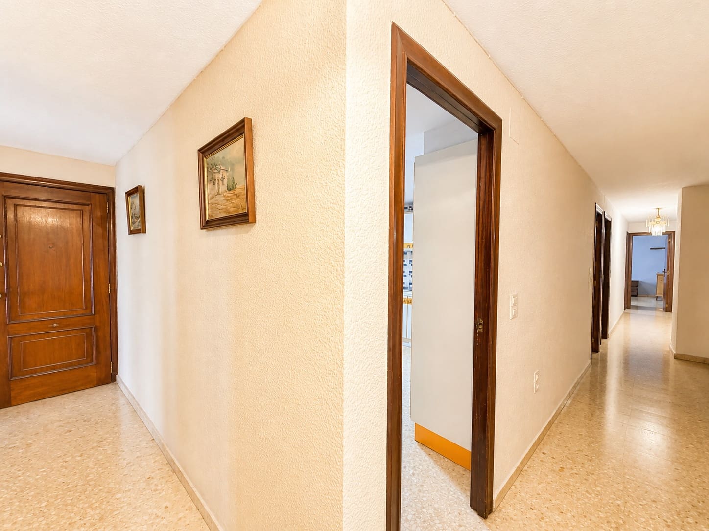 Piso de 3 habitaciones en Dénia en venta - 220.000 € (Ref: 9918857)
