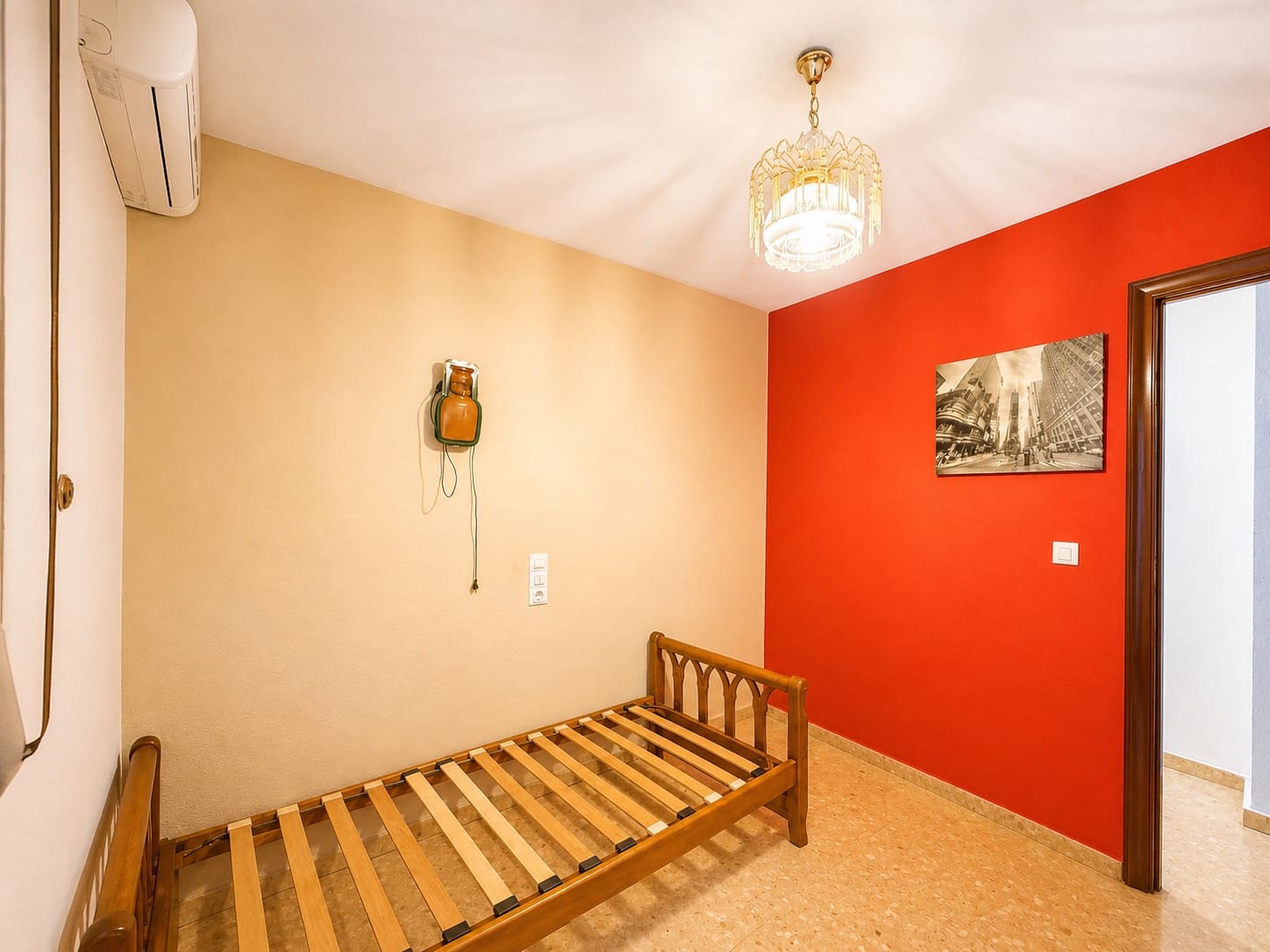 Piso de 3 habitaciones en Dénia en venta - 220.000 € (Ref: 9918857)
