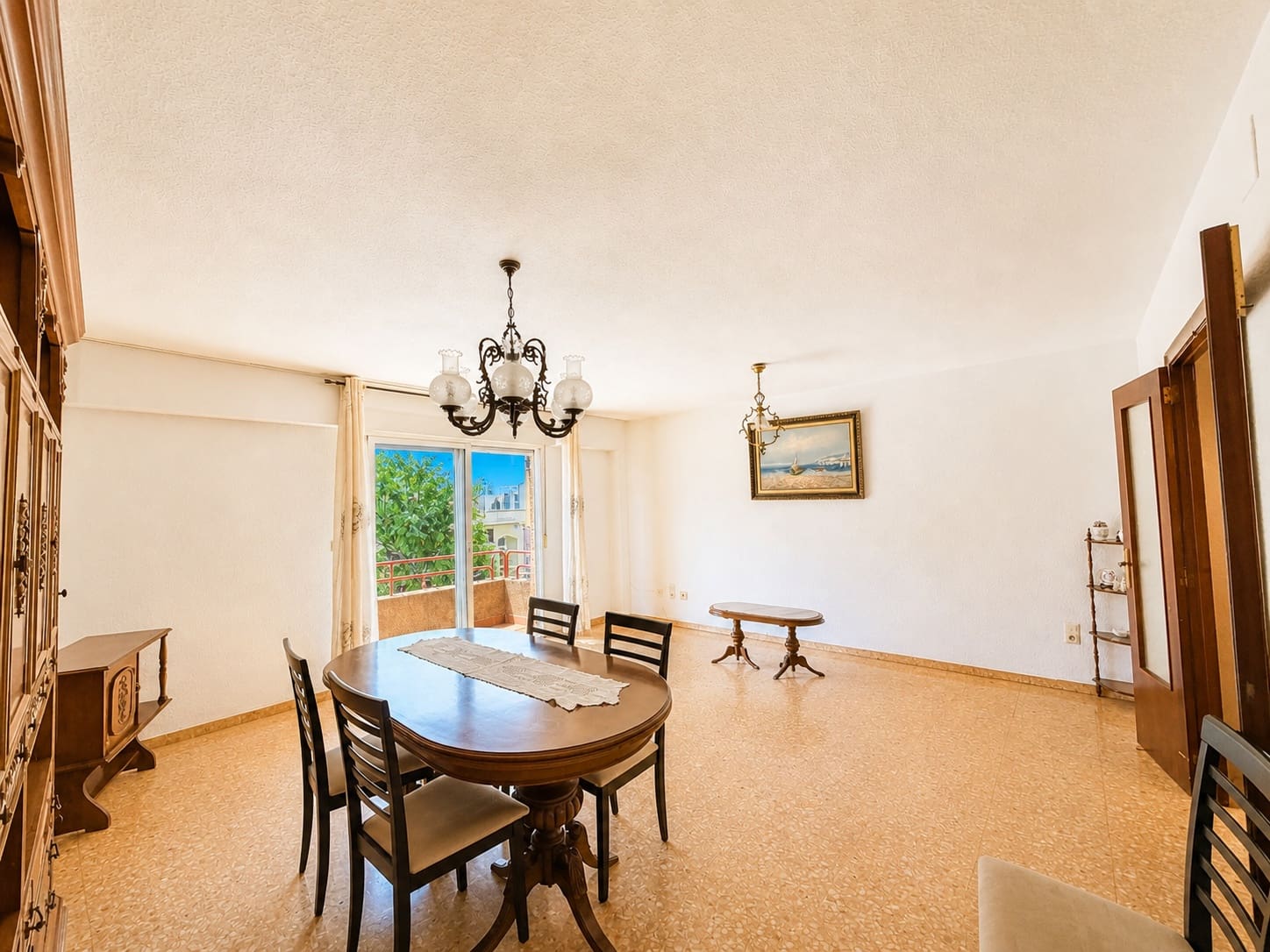 Piso de 3 habitaciones en Dénia en venta - 220.000 € (Ref: 9918857)