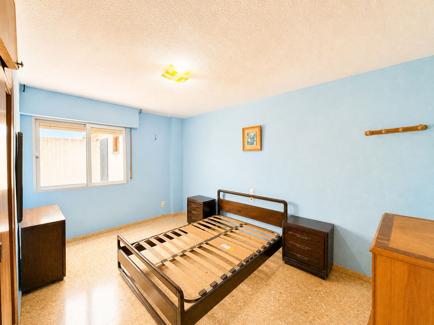 Piso de 3 habitaciones en Dénia en venta - 220.000 € (Ref: 9918857)