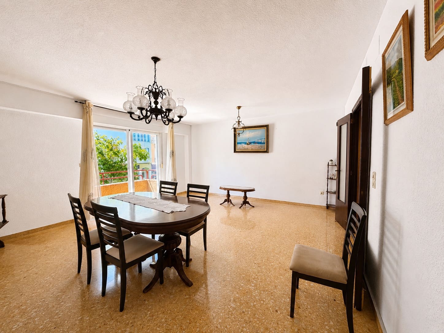 Piso de 3 habitaciones en Dénia en venta - 220.000 € (Ref: 9918857)