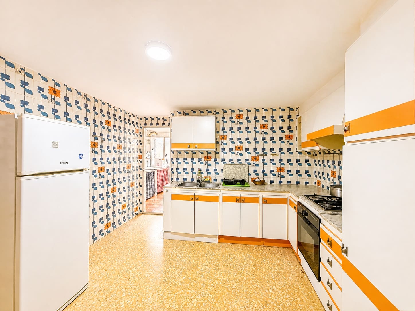Piso de 3 habitaciones en Dénia en venta - 220.000 € (Ref: 9918857)