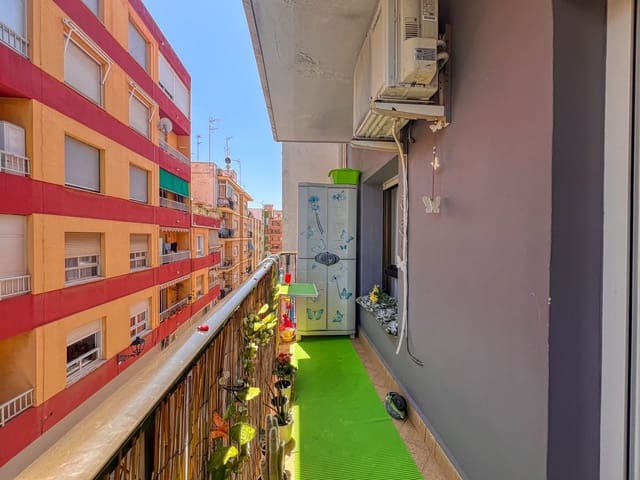 2 makuuhuone Asunto myytävänä paikassa Dénia - 169 000 € (Ref: 9918858)