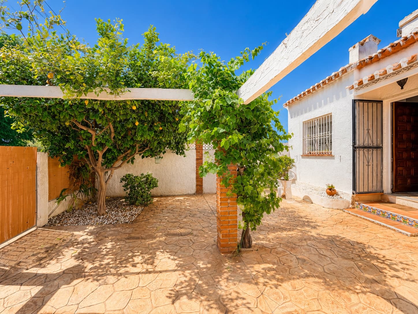 2 chambre Villa/Maison Semi-Mitoyenne à vendre à Denia avec garage - 299 000 € (Ref: 9918859)