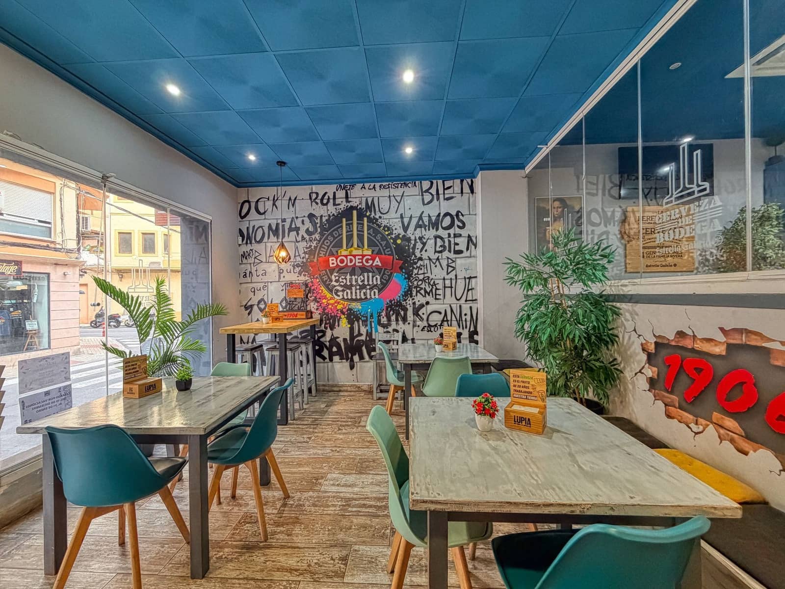 Commercieel te huur in Denia - € 1.200 (Ref: 9918861)