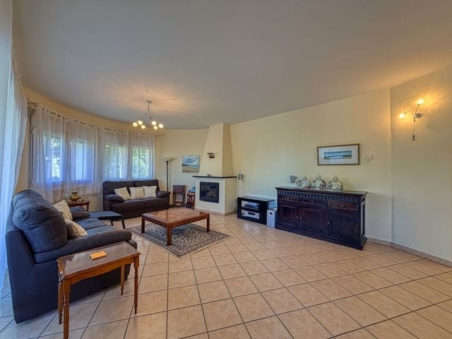 3 chambre Villa/Maison à vendre à Dénia avec piscine garage - 725 000 € (Ref: 9918863)