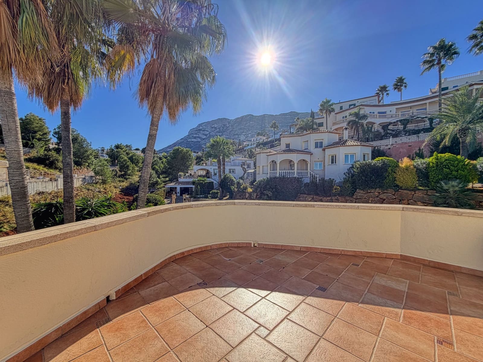 3 chambre Villa/Maison à vendre à Denia avec piscine garage - 725 000 € (Ref: 9918863)