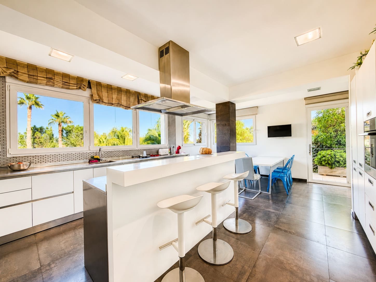 4 Zimmer Villa zu verkaufen in Denia mit Pool Garage - 1.350.000 € (Ref: 9918864)