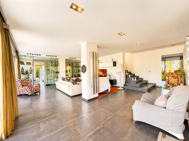 4 Zimmer Villa zu verkaufen in Dénia mit Pool Garage - 1.350.000 € (Ref: 9918864)