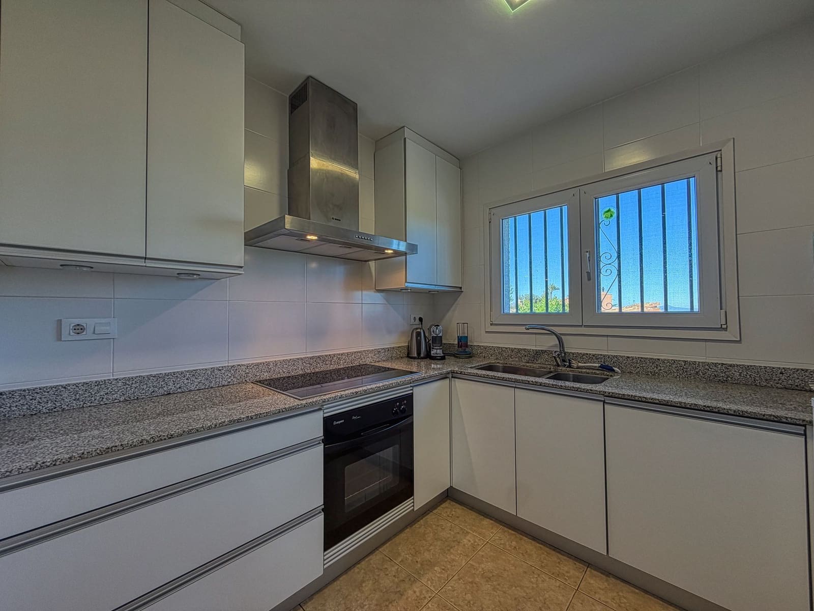 5 makuuhuone Huvila myytävänä paikassa Denia mukana uima-altaan 
autotalli - 695 000 € (Ref: 9918865)