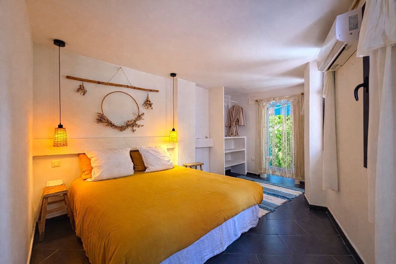 11 bedroom Villa for sale in Sagra with pool garage - € 1,950,000 (Ref: 9918866)