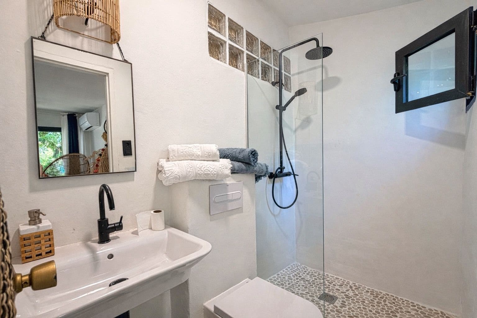 11 bedroom Villa for sale in Sagra with pool garage - € 1,950,000 (Ref: 9918866)